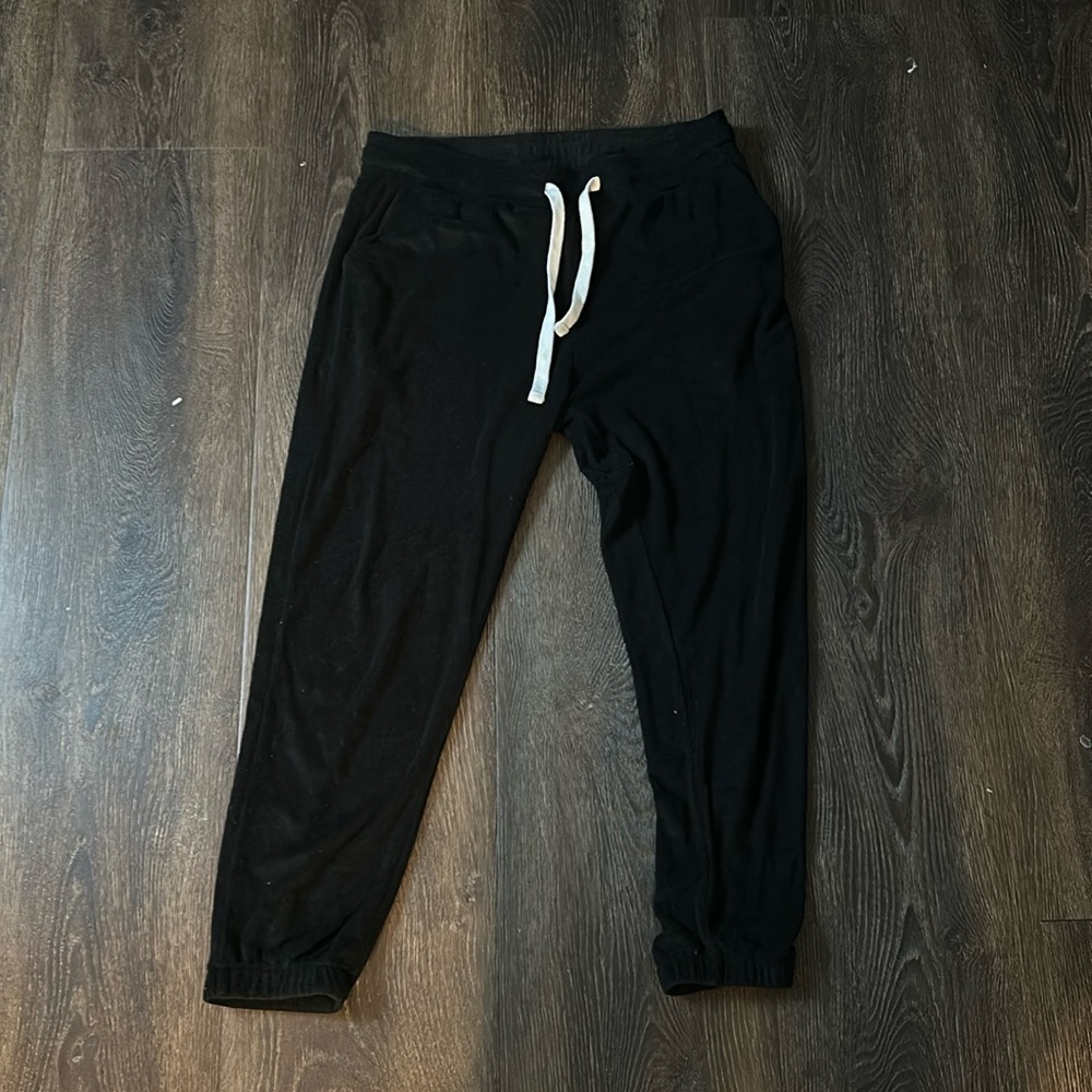 Classic Black Jogger - Comfortable & Versatile